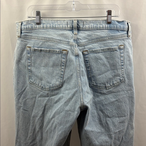 Women’s Abercrombie & Fitch 90s Relaxed High Rise Light Wash Size 33/16L - Picture 9 of 12